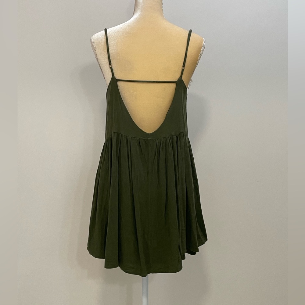Lulu’s Rayon Dress - Picture 2 of 6